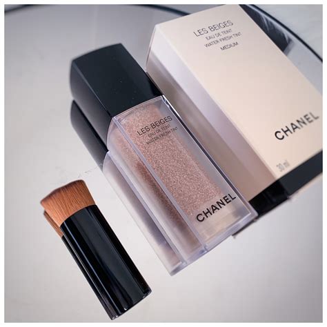 les beiges eau de teint water-fresh tint chanel|Chanel Les Beiges medium light.